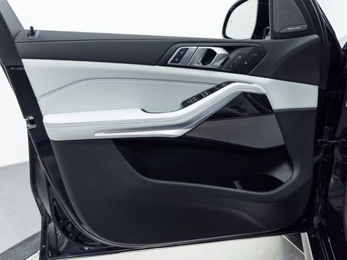 Used 2026 BMW X5 xDrive40i image 11