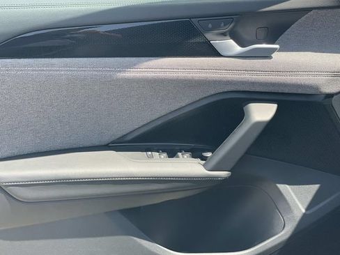 Certified 2026 Volkswagen Tiguan S FWD image 20
