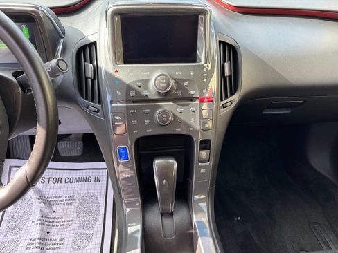 Used 2012 Chevrolet Volt Premium w/ Premium Trim Package image 17
