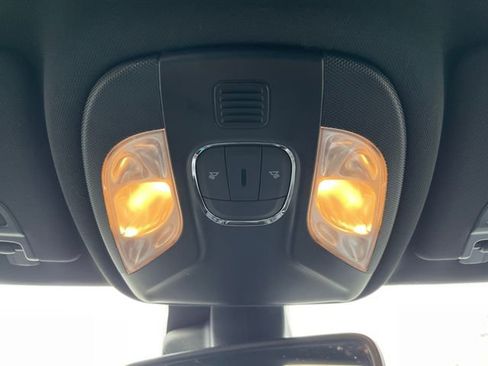 Used 2024 Jeep Compass Limited image 27