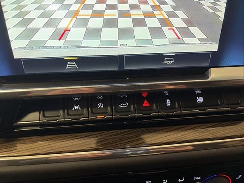 Used 2023 Chevrolet Silverado 1500 RST image 23