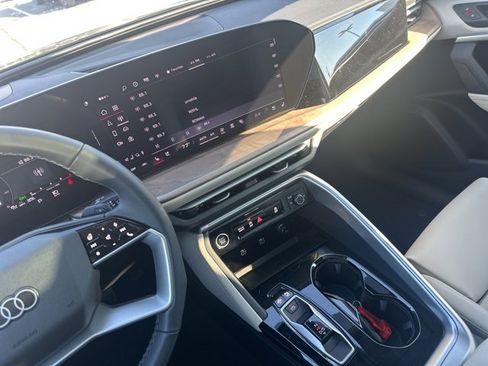 New 2025 Audi Q5 Premium Plus image 34