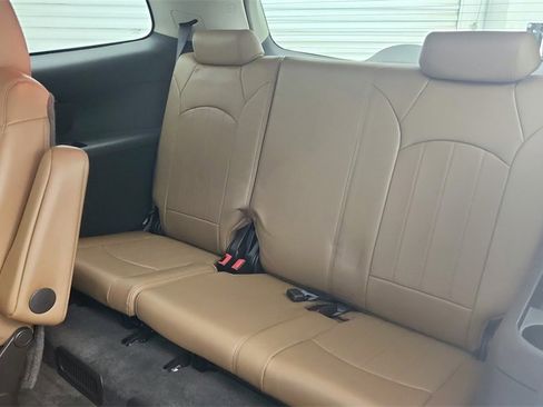 Certified 2013 Buick Enclave Premium image 28