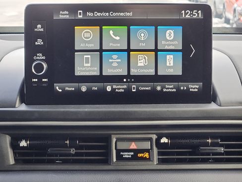 Used 2024 Honda Pilot EX-L image 17