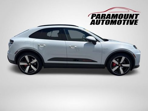 Used 2025 Porsche Macan 4S Electric AWD/4WD image 8