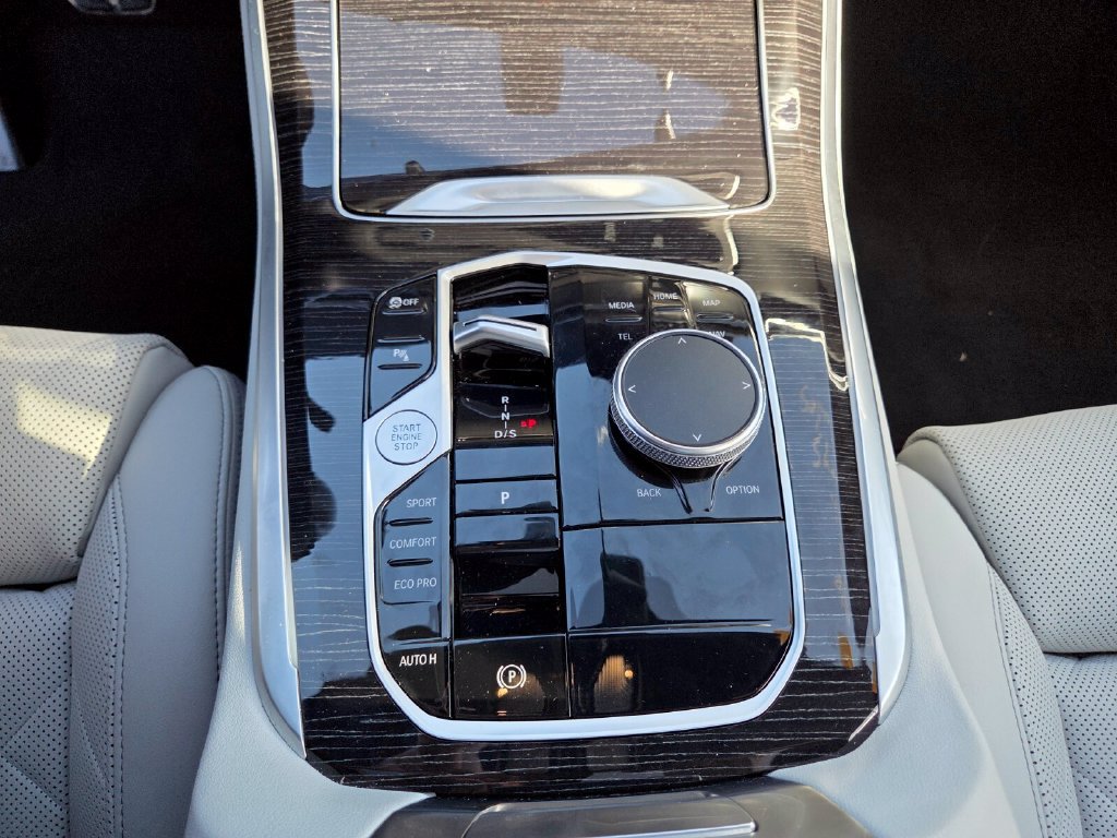 Certified 2026 BMW X5 sDrive40i w/ M Sport Package RWD image 22