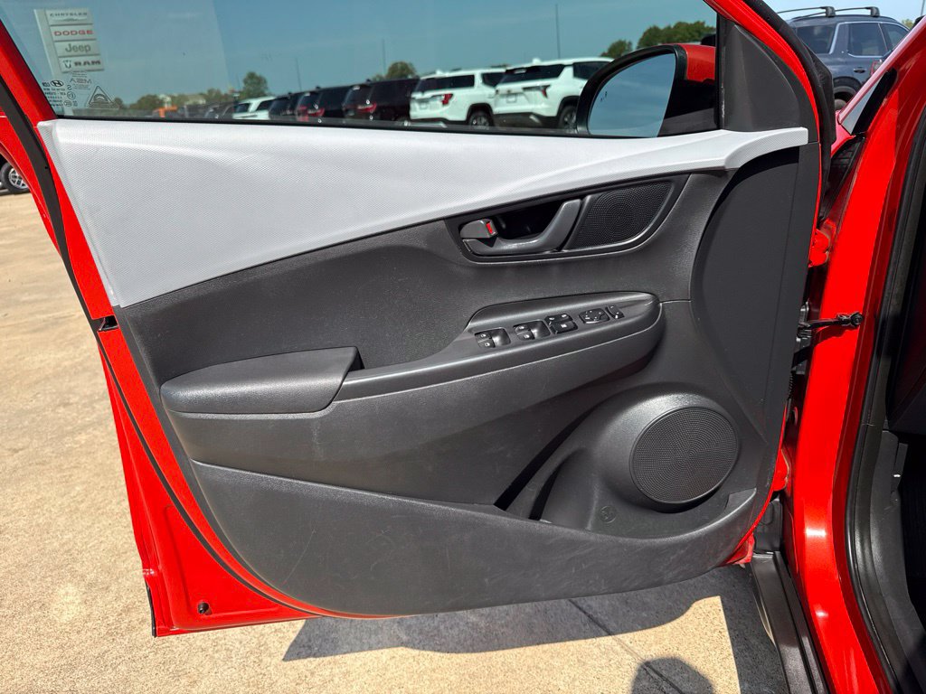 Used 2019 Hyundai Kona SEL FWD image 6