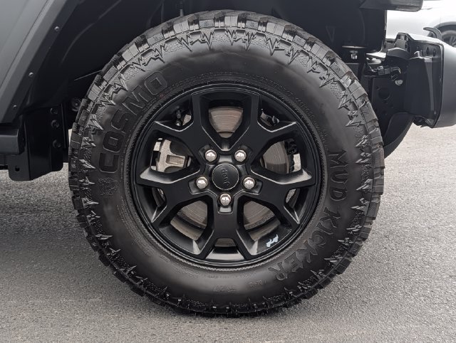 Used 2022 Jeep Wrangler Unlimited Sport AWD/4WD image 8