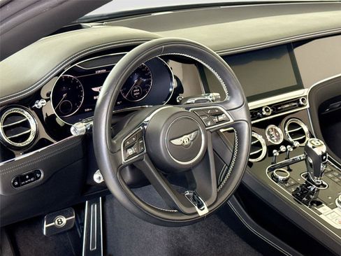 Used 2020 Bentley Continental GT V8 First Edition image 16