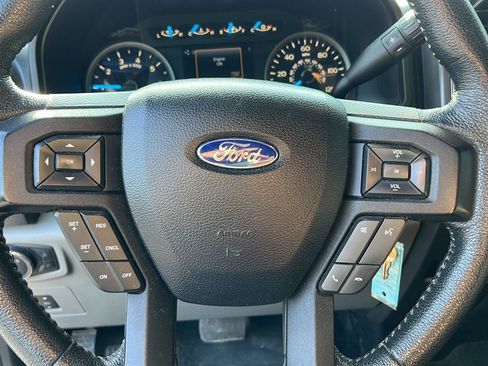 Used 2015 Ford F150 XLT w/ Equipment Group 302A Luxury AWD/4WD image 17