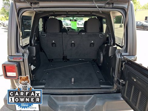 Used 2022 Jeep Wrangler Unlimited Sport AWD/4WD image 28