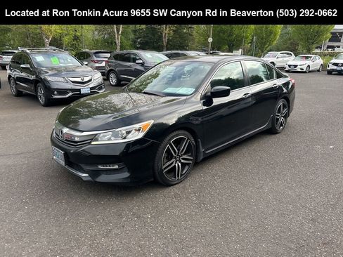 Used 2017 Honda Accord Sport image 8