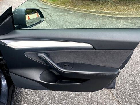 Used 2021 Tesla Model 3 Performance image 45