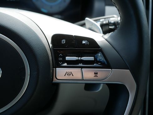 Certified 2023 Hyundai Tucson Limited AWD/4WD image 30