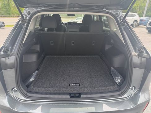 New 2026 Volkswagen Tiguan S FWD image 15
