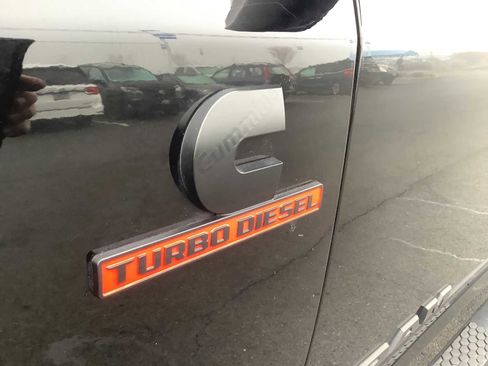 Used 2020 RAM 2500 Big Horn w/ Night Edition image 8