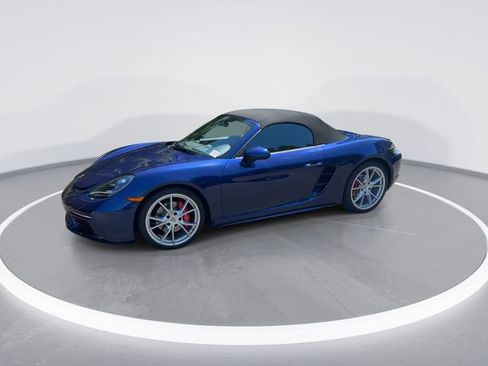 Used 2024 Porsche 718 Boxster S RWD image 3