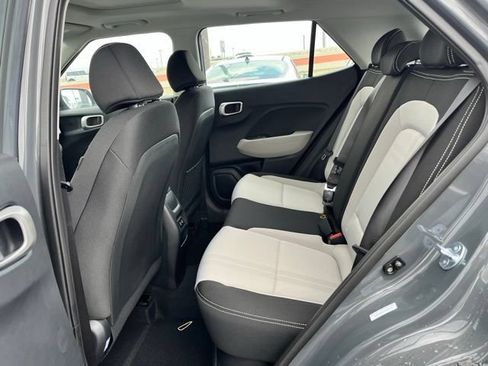 New 2026 Hyundai Venue SEL FWD image 17