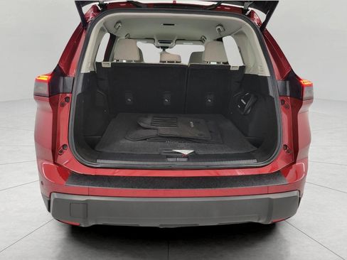 Used 2025 Nissan Rogue SV image 15