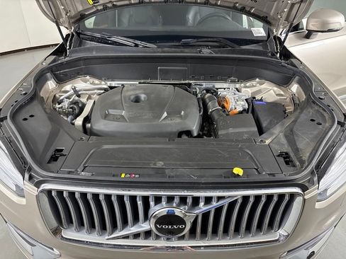 Used 2024 Volvo XC90 T8 Plus AWD/4WD image 43