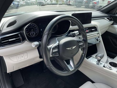 Used 2025 Genesis G70 2.5T AWD/4WD image 18