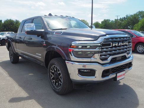 New 2025 RAM 2500 Limited image 4