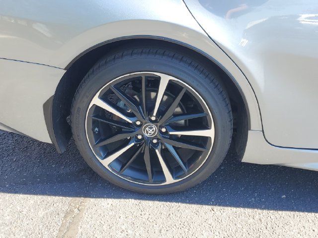 Certified 2019 Toyota Camry XSE FWD image 5