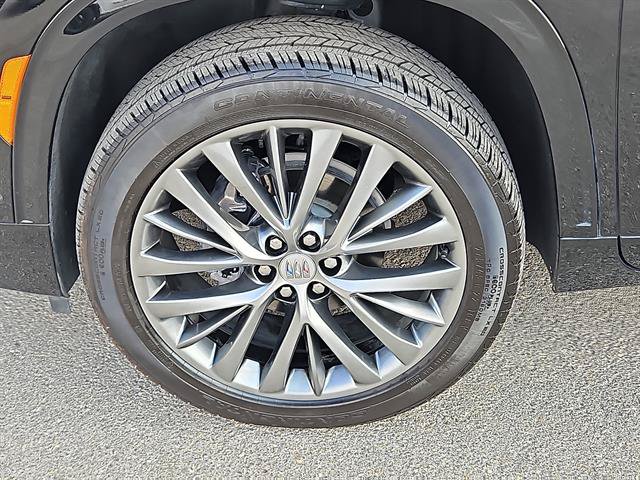 Certified 2026 Buick Enclave Avenir w/ Super Cruise Package FWD image 8