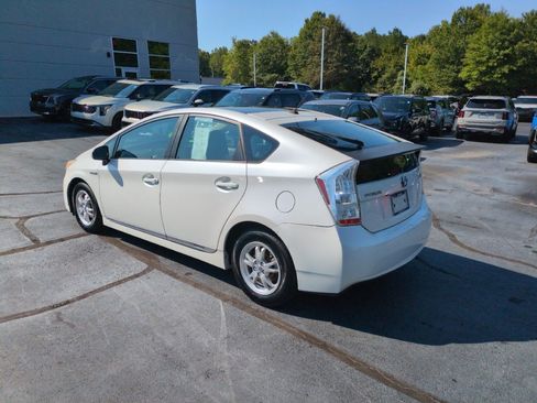 Used 2011 Toyota Prius Three w/ Solar Roof Pkg FWD image 5
