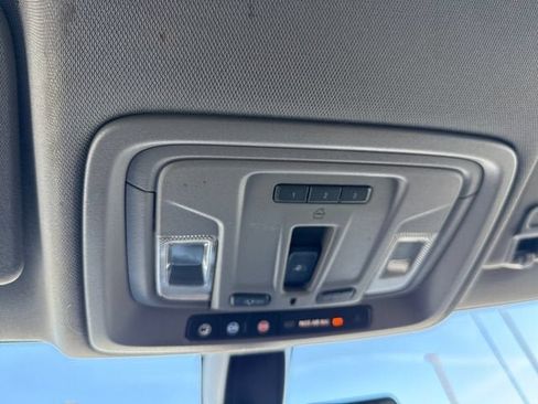 Used 2020 Chevrolet Silverado 1500 RST AWD/4WD image 30