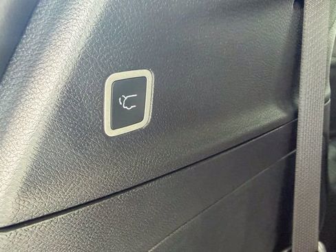 New 2026 Chrysler Voyager LX image 27