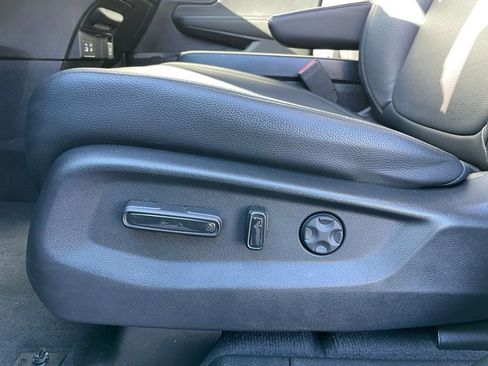 Certified 2025 Honda Odyssey EX-L image 25