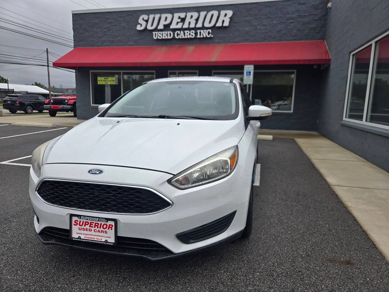 Used 2016 Ford Focus SE w/ Reverse Sensing Package FWD image 1