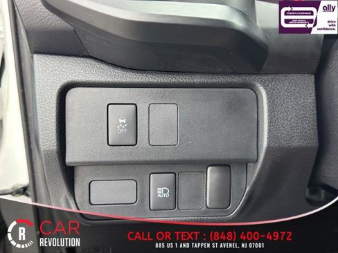 Used 2021 Toyota Tacoma SR RWD image 35