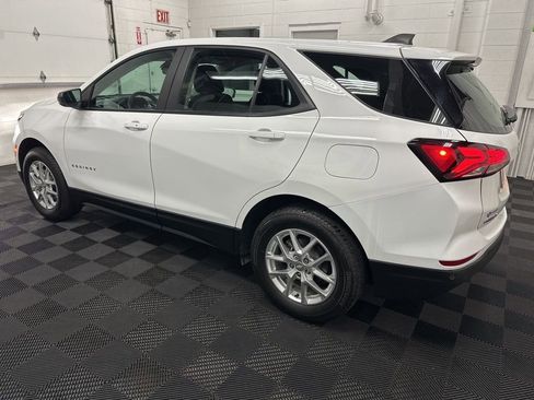 Used 2022 Chevrolet Equinox LS image 7