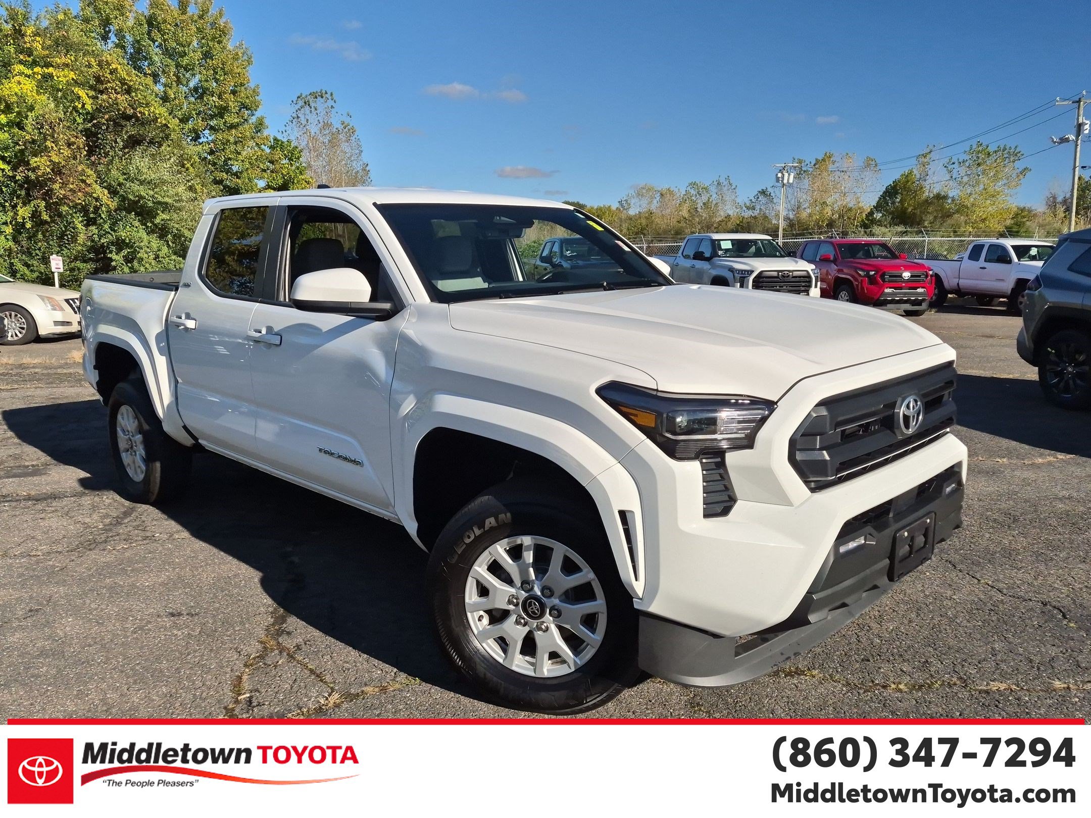 Used 2025 Toyota Tacoma SR5 AWD/4WD image 1