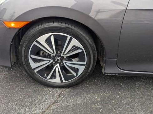 Used 2016 Honda Civic EX-T image 9