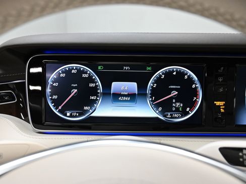 Used 2015 Mercedes-Benz S 550 4MATIC Coupe image 11