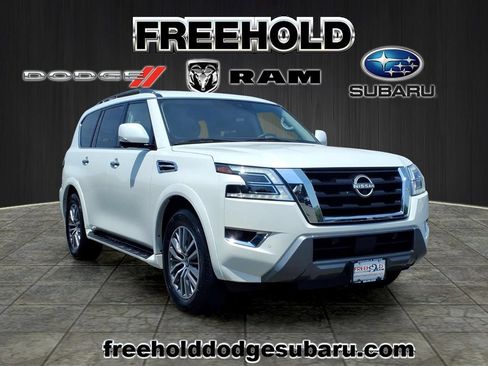 Used 2023 Nissan Armada SL w/ Cargo Package AWD/4WD image 1