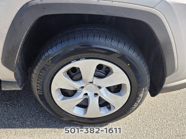 Used 2023 Toyota RAV4 LE FWD image 15