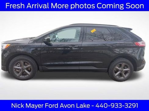 Used 2023 Ford Edge SEL w/ Sport Appearance Package image 4