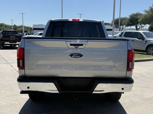 Used 2020 Ford F150 Lariat w/ Equipment Group 502A Luxury AWD/4WD image 6
