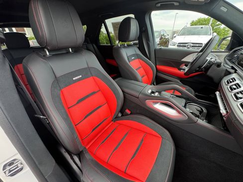 Certified 2025 Mercedes-Benz GLE 63 AMG S image 17