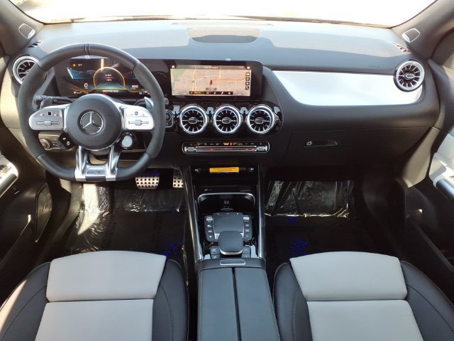 Used 2023 Mercedes-Benz GLA 45 AMG 4MATIC image 4