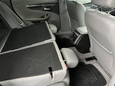 Used 2019 Chevrolet Impala LT w/ Sunroof and Spoiler Package image 22