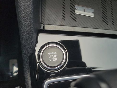 Used 2025 Kia Sportage EX FWD image 31