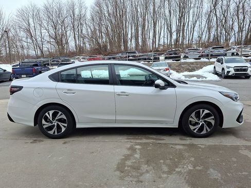 Certified 2025 Subaru Legacy Premium AWD/4WD image 8