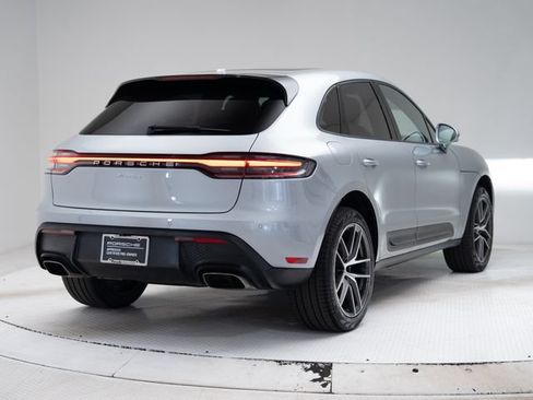 Certified 2026 Porsche Macan AWD/4WD image 33