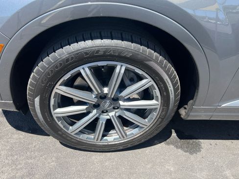 Used 2018 Audi Q7 3.0T Premium Plus w/ Premium Plus Package AWD/4WD image 6