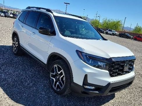 Certified 2023 Honda Passport Elite image 3